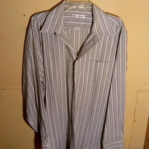 Pierre Cardin 17 long sleeves single chest pocket buttonsup business casual form